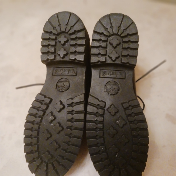 Black Timberland boots size 10 women - Picture 2 of 5